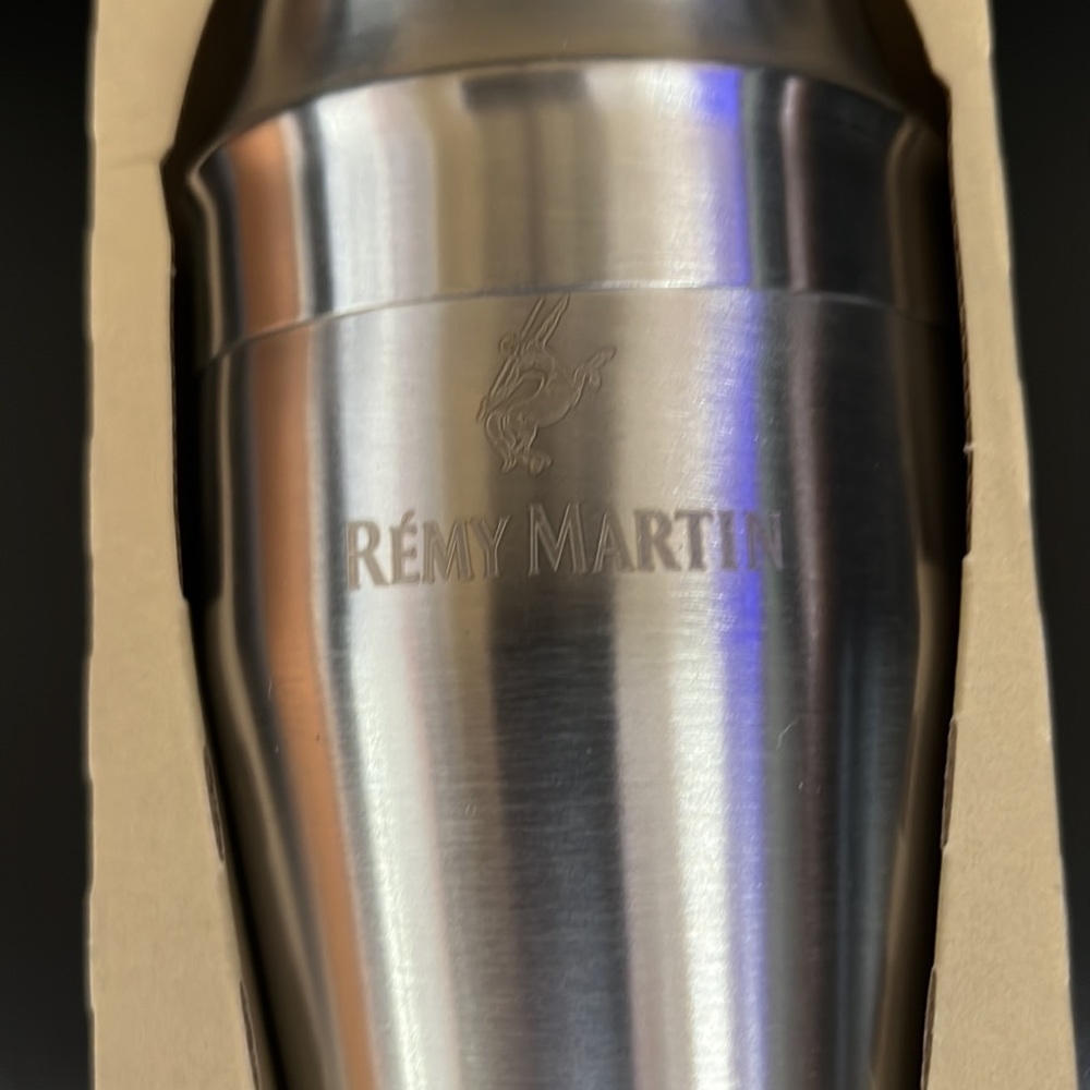 New Remy Martin Shakers - Picture 2 of 7